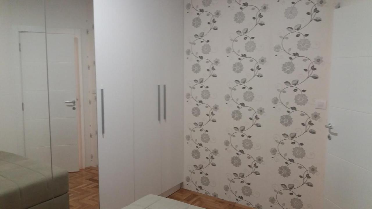 Apartman Stojanovic R Novi Sad Exteriör bild
